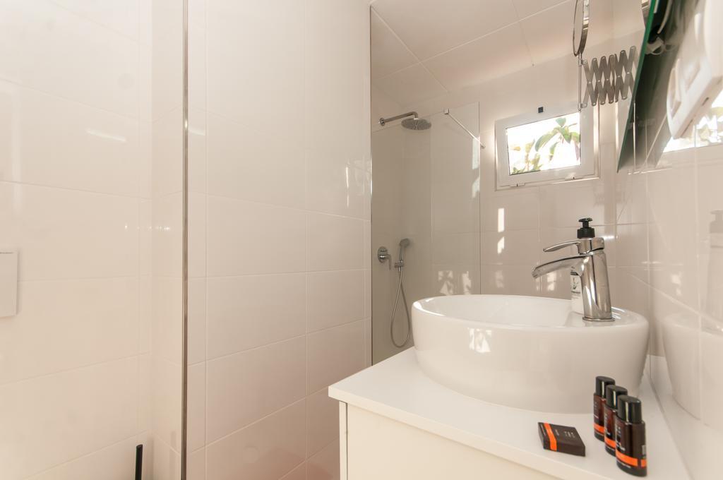 The Sky Dome Apartment Barcelona Room photo