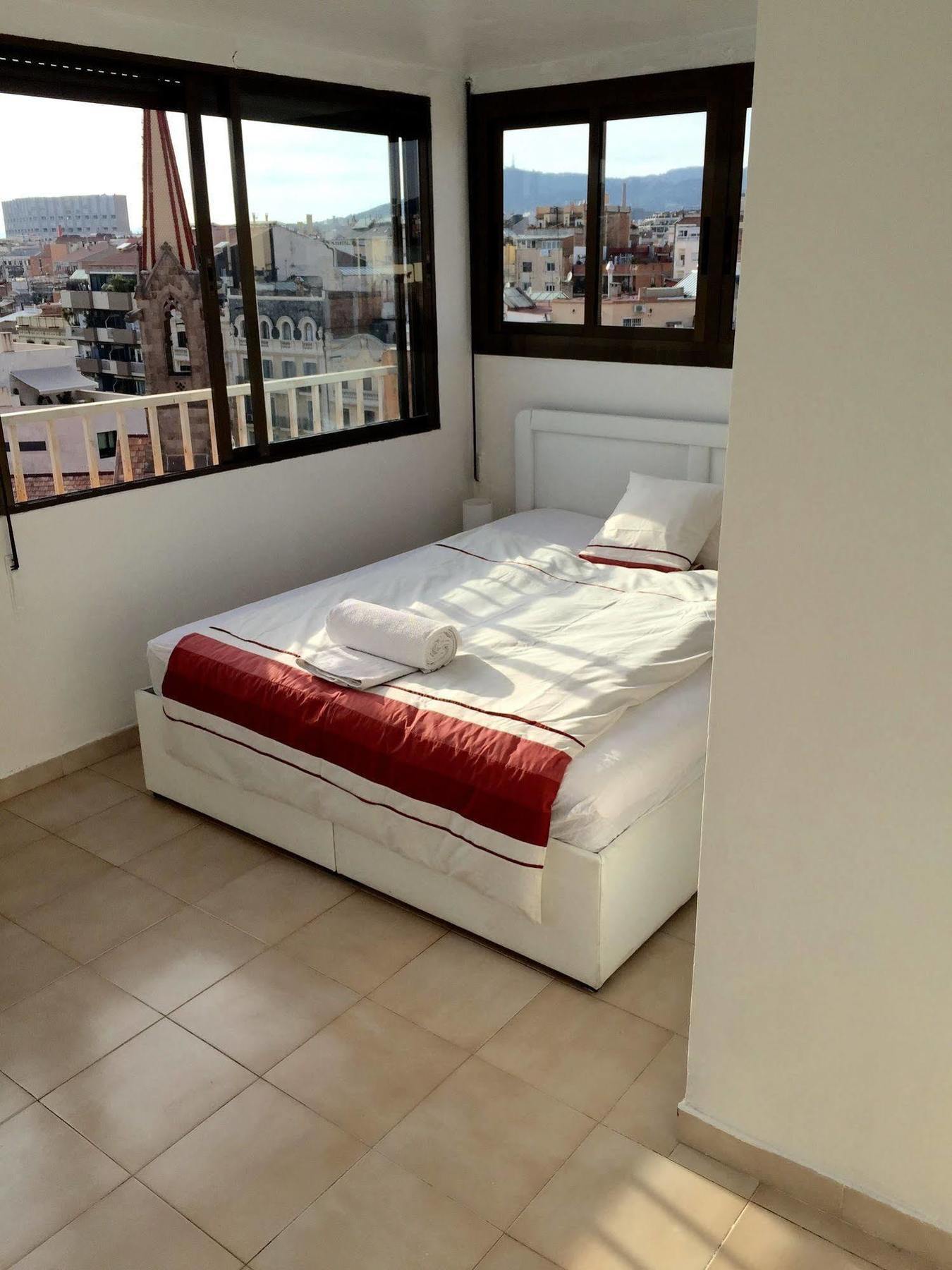 The Sky Dome Apartment Barcelona Exterior photo